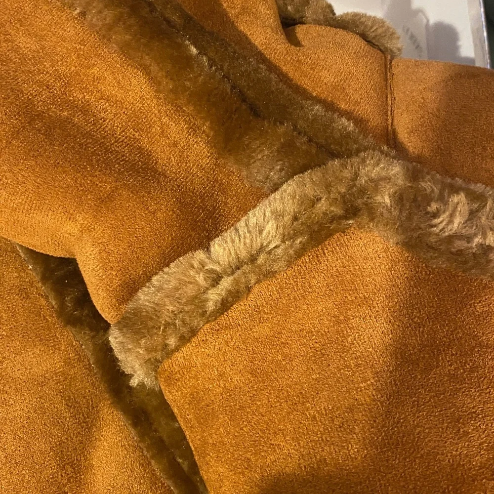 NWT AZALEA WANG ICELANDER BROWN FUR BOOT - Picture 13 of 16